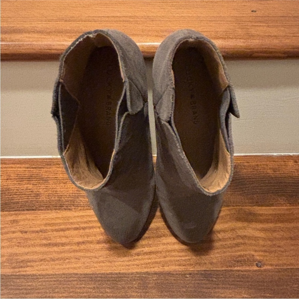 Lucky Brand Women's Gray Suede Ankle Booties - Picture 4 of 7